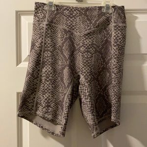 Balance Athletica Rider short Boa. Sz M